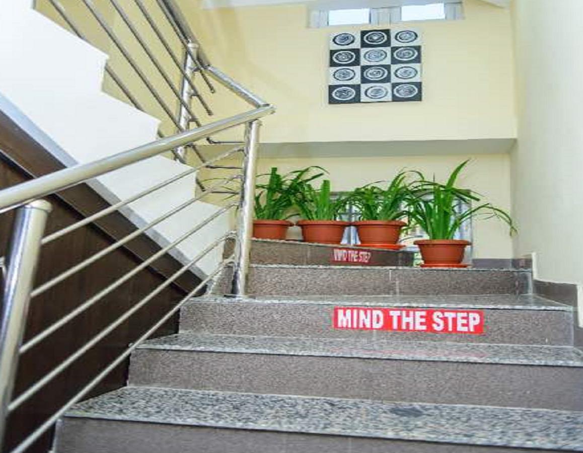 215 West Apartment Abuja Buitenkant foto